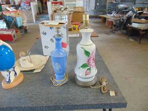 lot 4934 image: Pair of Lamps