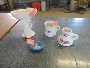 lot 4976 image: Wedgewood Soap Dish - Post Toasties Coffee Cup