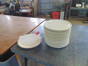 lot 4979 image: Carlisle - Commercial - Melamine type Plates