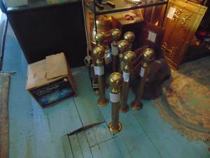lot 4994 image: 8 - 21 tall Brass Poles