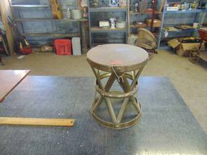 lot 4996 image: Brass Plant Stand - 12 tall or so
