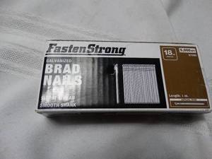 lot 25192 image: Galvanized Brad Nails - slight head, smooth shank by FASTENSTRONG