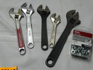 lot 25210 image: Lot of 5 Various wrenches, and nuts