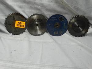 lot 25212 image: Lot of Saw Blades
