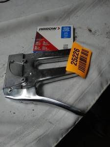 lot 25226 image: Staple gun and staples