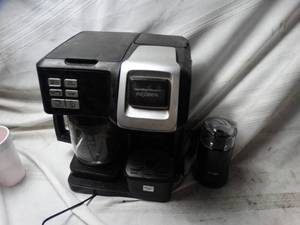 lot 27937 image: Hamilton Beach Flex Brew Coffee Maker and Coffee Bean grinder
