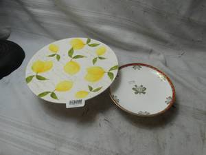 lot 27869 image: lot of 2 Footed Cake Plates