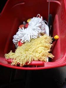 lot 27881 image: Lot of Misc Cleaning supplies, weed and bug repellant etc