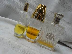 lot 26258 image: Lot of 3 perfumes
