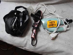 lot 26275 image: Lot of Hair items, Clippers, Blow Dryer, and heated brush for straightening hair