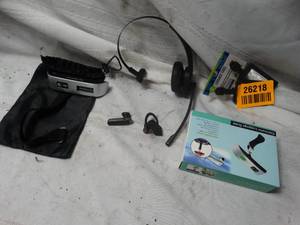 lot 26218 image: Luggage Weigher, luggage tags and bluetooth ear pieces