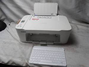 lot 26219 image: PIXMA printer and bluetooth key board