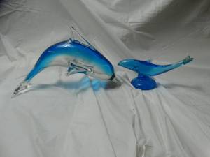 lot 27981 image: set of two dolphins statues decoration
