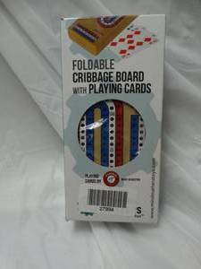 lot 27994 image: foldable cribbage board with playing cards