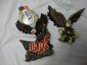 lot 27946 image: 2 American Bald Eagle statues, (One clock)