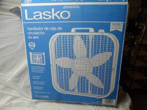 lot 27963 image: LASKO box fan in box