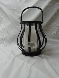 lot 27966 image: Candle holder vintage theme