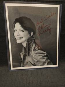 lot 50980 image: Ellen Burstyn Signed 8x10 Black and White Photo
