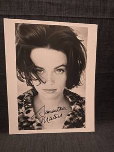 lot 50984 image: Samantha Mathis Signed 8x10 Black and White Photo
