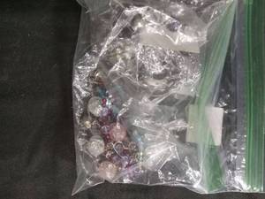 lot 60343 image: Assorted Jewelry