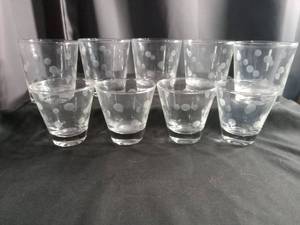 lot 6814 image: Set of 9 Polka Dot Drinking Glasses