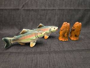 lot 5591 image: Ceramic Fish Salt and Pepper Shakers with Idaho Springs Colorado Trout