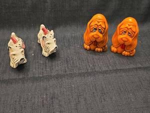 lot 5595 image: Ceramic Dog Salt and Pepper Shaker Set