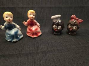 lot 40214 image: Ceramic Salt and Pepper Shaker Set Collection