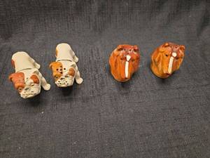 lot 40236 image: Ceramic Dog Salt and Pepper Shaker Set