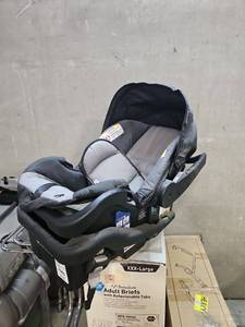 lot 1065 image: Baby Trend Infant Car Seat Black Gray White New With Warehouse Dust Unused