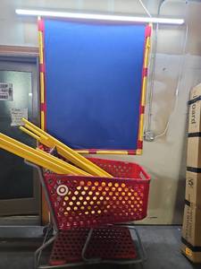 lot 1088 image: Big Screen PlayPanels Assembly Blue Panel with Yellow Red Frame With Extras
