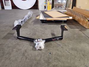 lot 1104 image: CURT Class 3 Hitch Receiver New Unknown Part Number or Fit