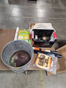 lot 29603 image: Garage Handyman Lot