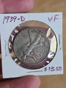 lot 25 image: 1939-D very fine Walking Liberty Silver half dollar