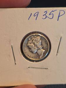 lot 117 image: 1935-P Mercury silver dime