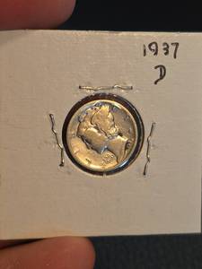 lot 119 image: 1937-D Mercury silver dime