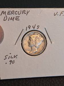 lot 138 image: 1945 VF Mercury silver dime