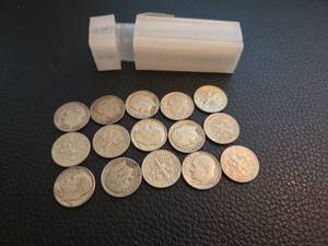 lot 161 image: Lot of 15 Roosevelt silver dimes