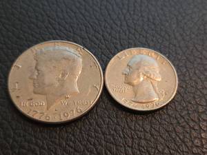 lot 208 image: Bicentennial quarter and half dollar set