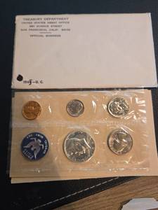 lot 219 image: 1965 uncirculated coin set