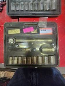 lot 16 image: Socket set