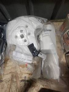 lot 99 image: Karate gear