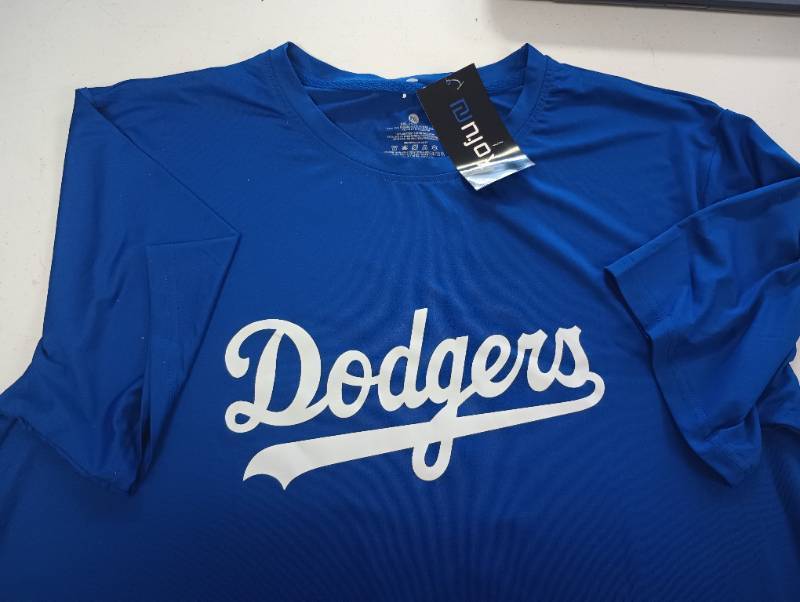 lot 721 image: Los Angeles Dodgers Shohei Ohtani #17 Blue T-Shirt XXL UNK60