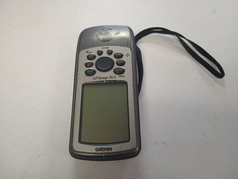 lot 724 image: Garmin GPSmap 76S Handheld GPS Navigator UNK60