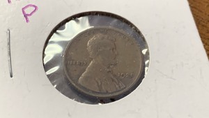 lot 25 image: 1920 Lincoln Cent Penny Coin RC50
