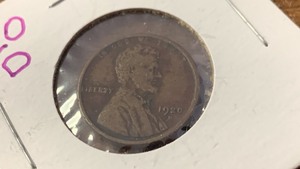 lot 27 image: 1920-D Lincoln Cent Penny Coin RC50