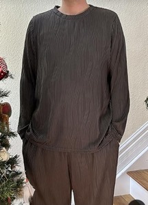 lot 4629 image: PrinStory Mens Pajama Set Soft Long Sleeve Shirts and Pants Mens Pjs Loungewear Outfits. Coffee Medium