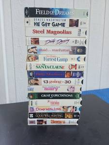 lot 300 image: VHS Movie Bundle 15 Films Field of Dreams He Got Game Steel Magnolias Forrest Gump