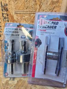 lot 334 image: Performance Tool 2-Piece Steering Pulley RemoverInstaller Set W87022