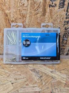 lot 342 image: Hillman Assorted Picture Hangers 10-100 LB 200 Piece 536165